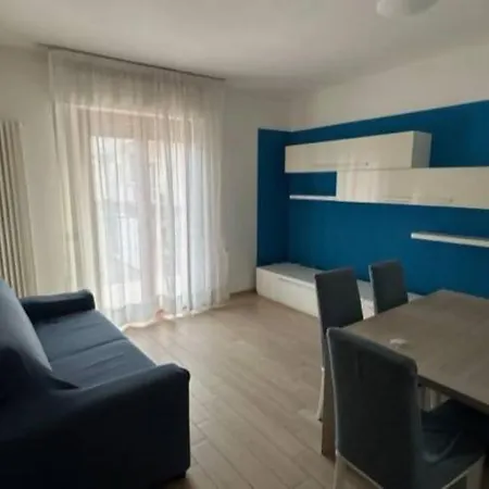 Tirana Apartment, A 50 Passi Dal Mare Rifa768 Apartamento *