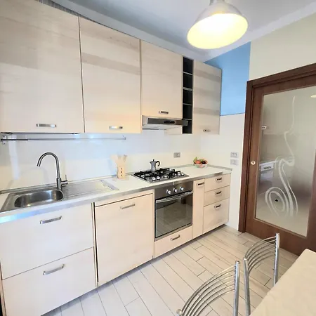 Tirana Apartment, A 50 Passi Dal Mare Rifa768 * Porto d'Ascoli