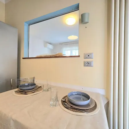 Appartement Tirana Apartment, A 50 Passi Dal Mare Rifa768 *