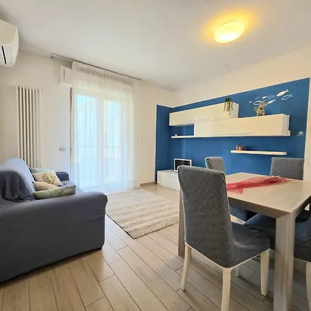 Tirana Apartment, A 50 Passi Dal Mare Rifa768 Appartement