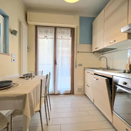 Tirana Apartment, A 50 Passi Dal Mare Rifa768 Porto d'Ascoli