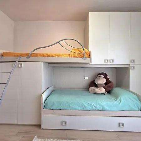 Tirana Apartment, A 50 Passi Dal Mare Rifa768