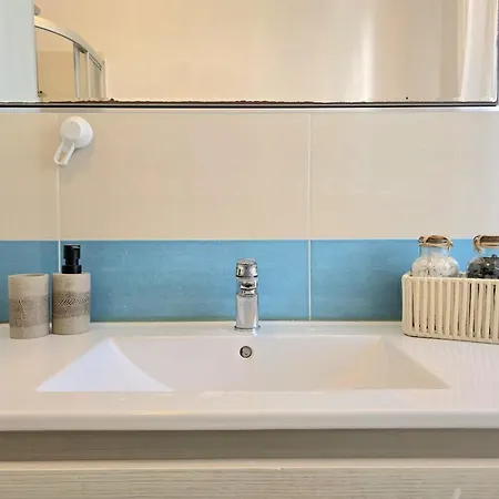 Διαμέρισμα Tirana Apartment, A 50 Passi Dal Mare Rifa768