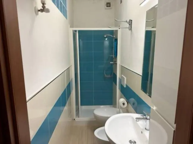 Tirana Apartment, A 50 Passi Dal Mare Rifa768 Apartamento *