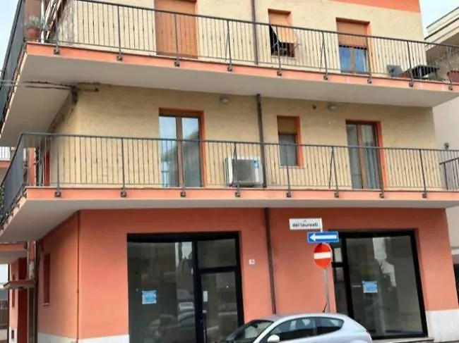 Tirana Apartment, A 50 Passi Dal Mare Rifa768