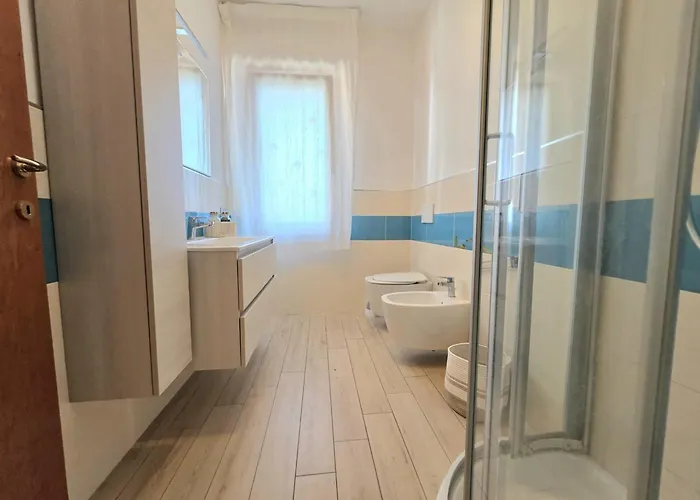 Lägenhet Tirana Apartment, A 50 Passi Dal Mare Rifa768