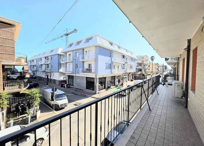 公寓 Tirana Apartment, A 50 Passi Dal Mare Rifa768 阿斯科利港