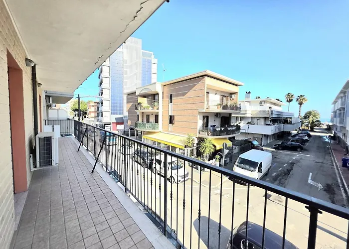 Tirana Apartment, A 50 Passi Dal Mare Rifa768 Porto d'Ascoli